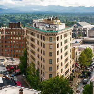 Flat Iron Hotel